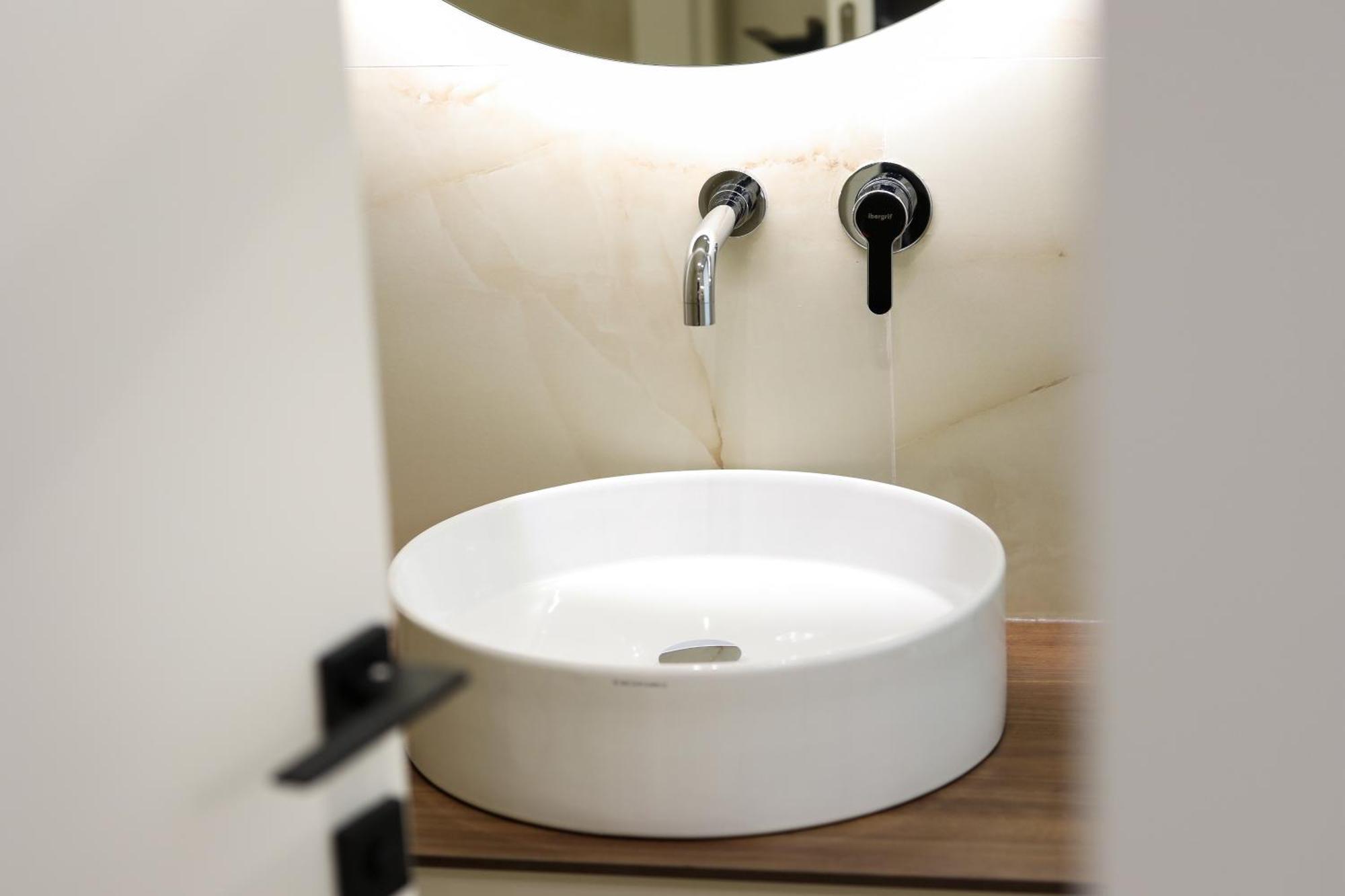 Hotel Adore Vlorë 외부 사진
