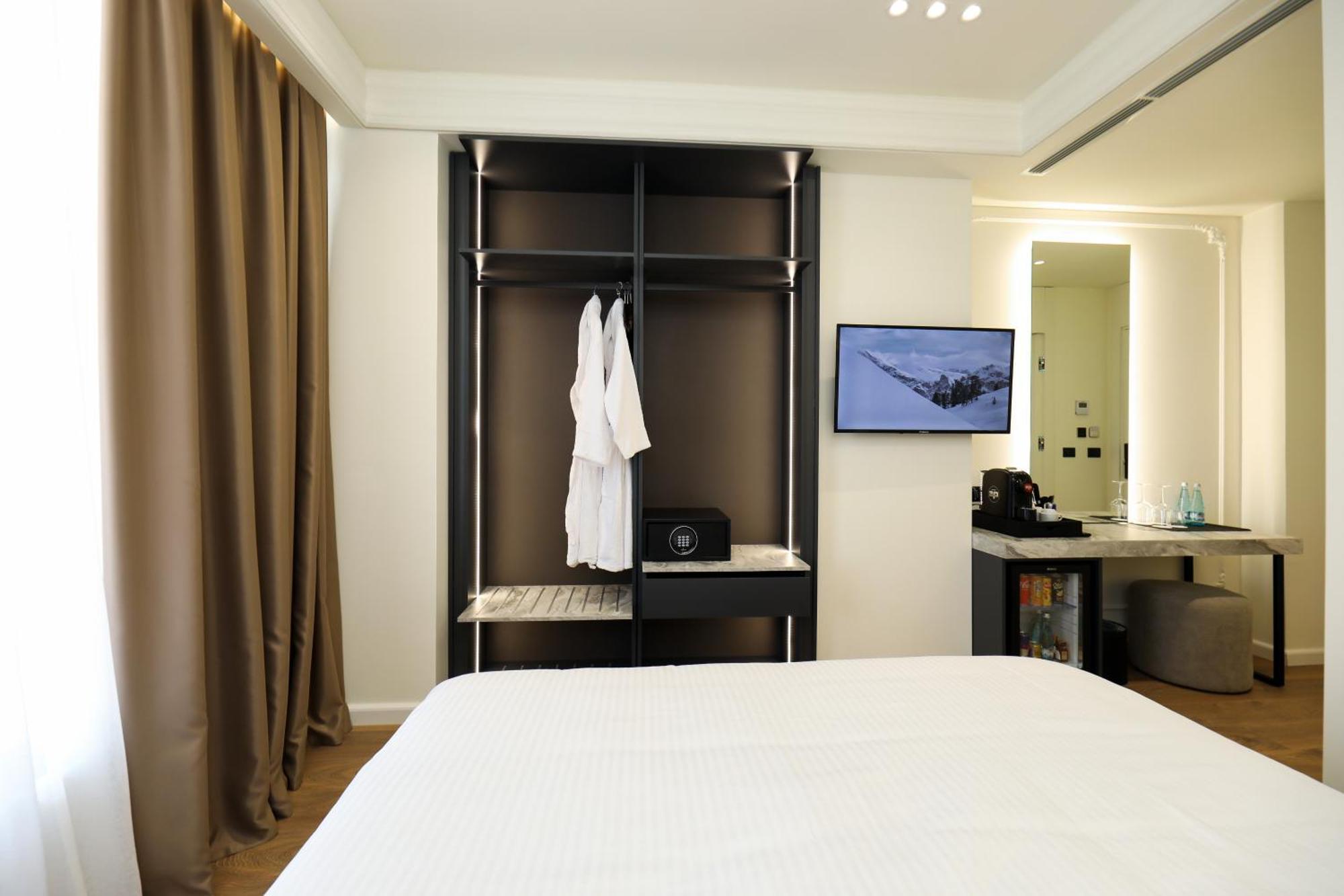 Hotel Adore Vlorë 외부 사진
