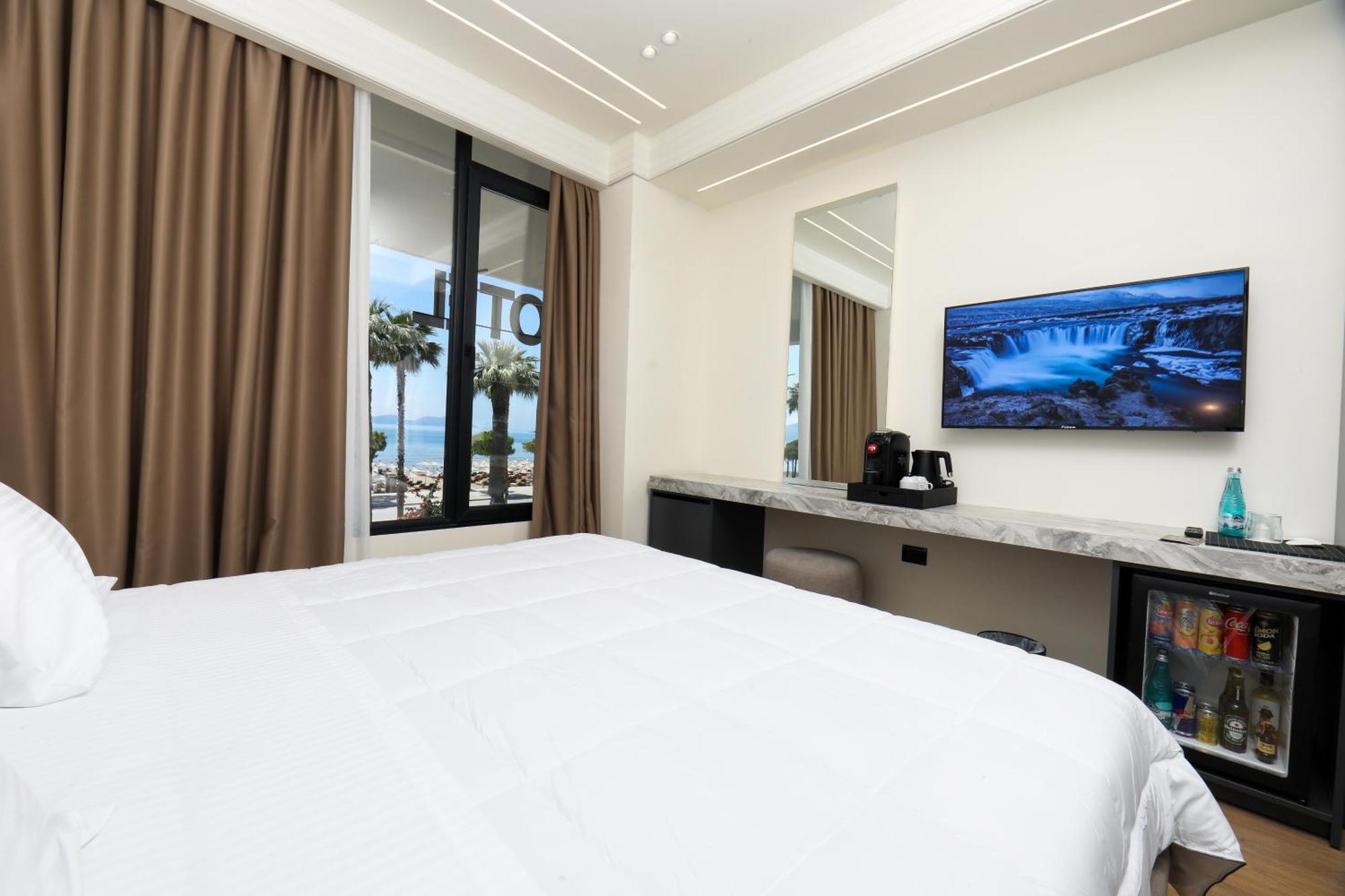Hotel Adore Vlorë 외부 사진