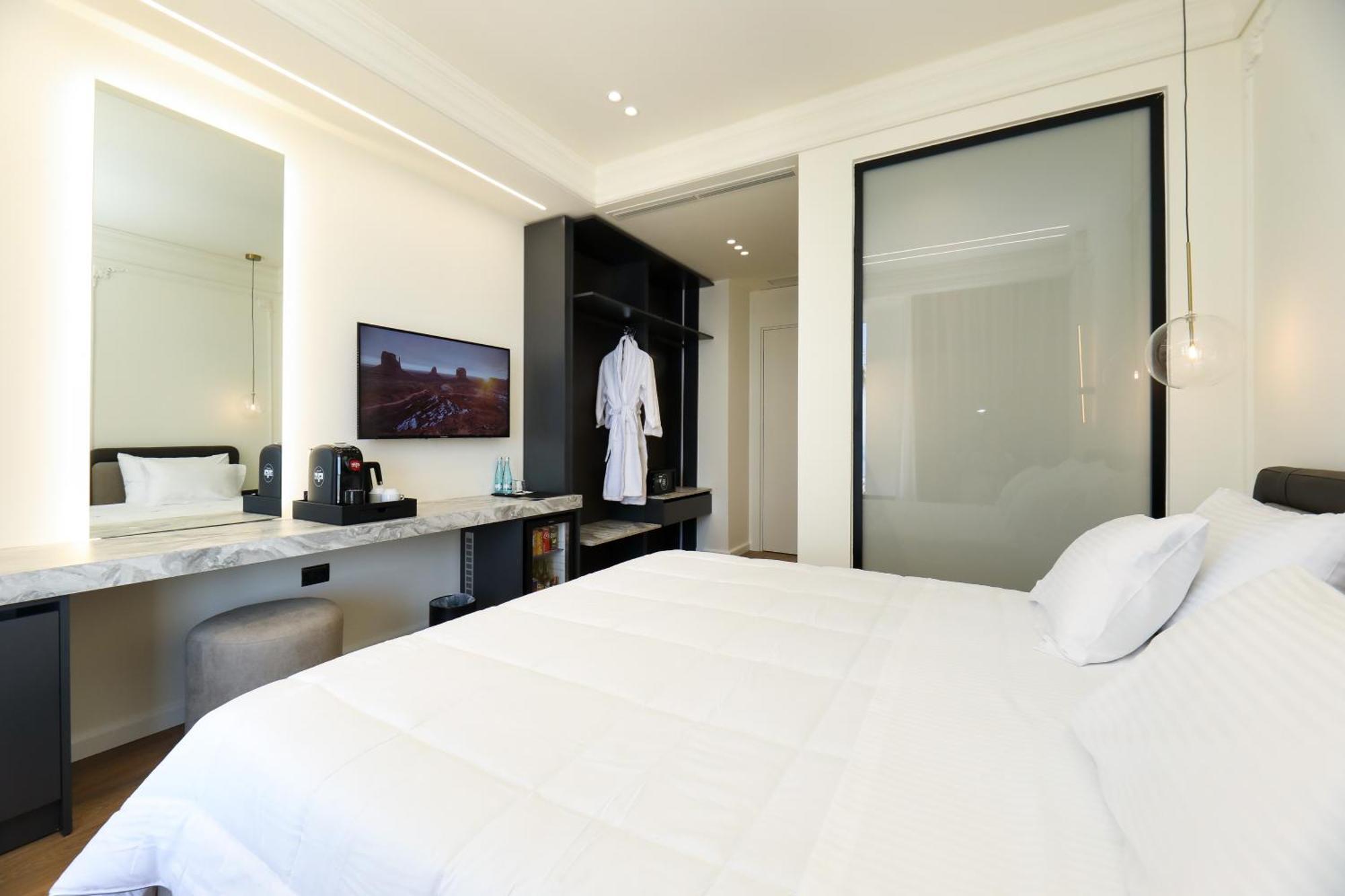 Hotel Adore Vlorë 외부 사진